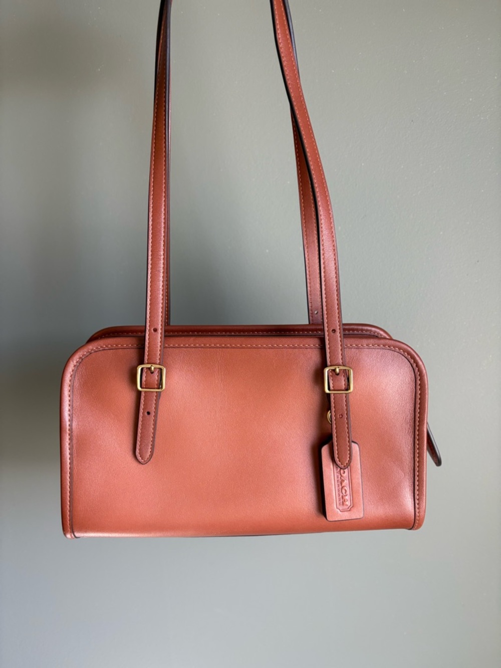 Coach Swing Zip